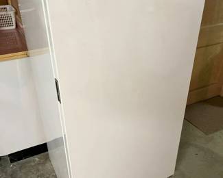 16 Gibson Upright Freezermin