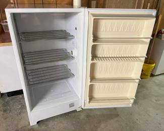 16 Gibson Upright Freezer Openmin