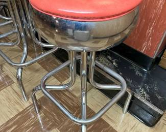16 Sterling Mfg. Barstool Detailmin