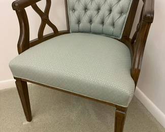 16 Upholstered Barrel Chairmin