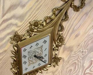 16 Syroco Wall Clockmin