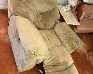 16 Broad Wale Corduroy XL Power Recliner Extendedmin