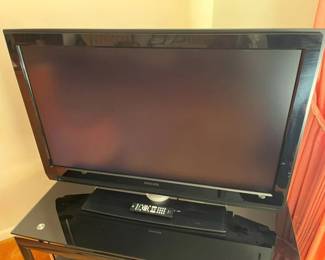 16 Phillips 42Inch LED TVmin