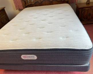 16 Beautyrest Platinum Queen Mattress Detailmin