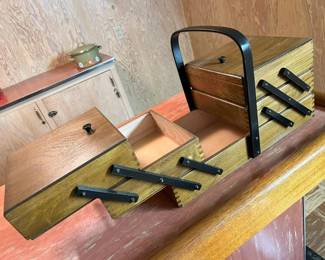 16 Vintage Accordian Sewing Box Polandmin