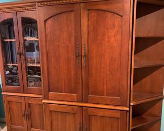 Hooker Furniture 4pc Wall Unit. 1 shelf unit not shown. Great option fora home bar. 