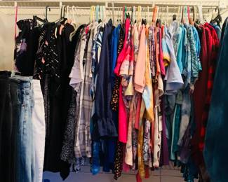 Women's Clothing 1X-3X (Some smaller sizes too)