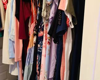 Women's Clothing 1X-3X (Some smaller sizes too)