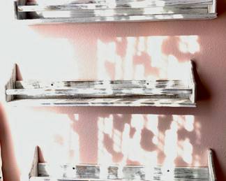 Shabby Chic / Farmhouse Shelves