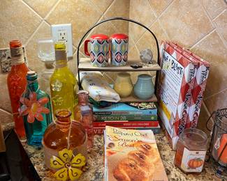 Pampered Chef cookbooks, Cookbooks, Salt & Pepper Shakers
