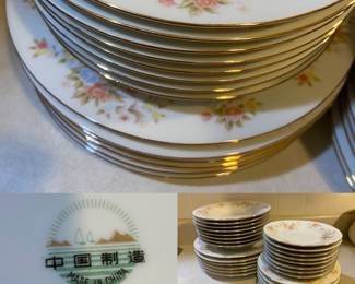 GRANNY SHEIK
Vintage Made In China 30 pc Floral China