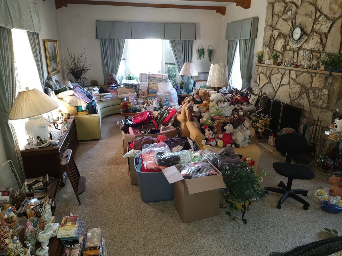 Melrose Treasures Hoarder Estate Sale ONE... starts on 10/25/2023