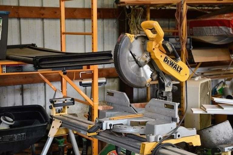 ESTATE AUCTION in Sunfield, MI starts on 10/24/2023