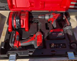 Milwaukee Hammer Drill and Impact Driver Kit