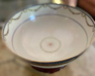 English Chinese Export bowl  purchased from Henry Stern Antiques