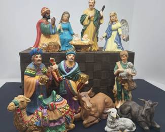 12 Piece Porcelain Nativity Set