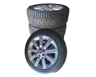 	4 Hankook i-Pike RW11 Suddable Tires Mounted on Land Rover Rims -$5,400+