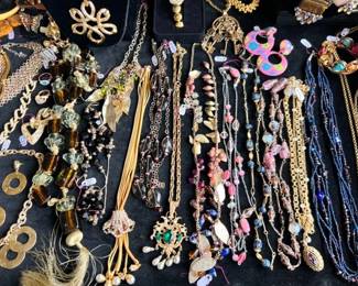 GREAT PENDANT PIECES