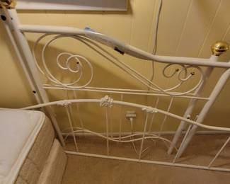 Twin White Metal Headboard & Footboard  