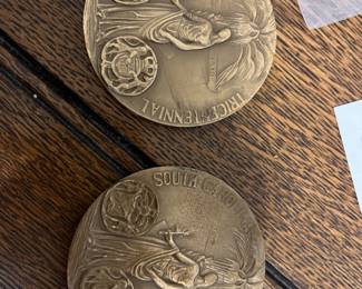 South Carolina tricentennial coins