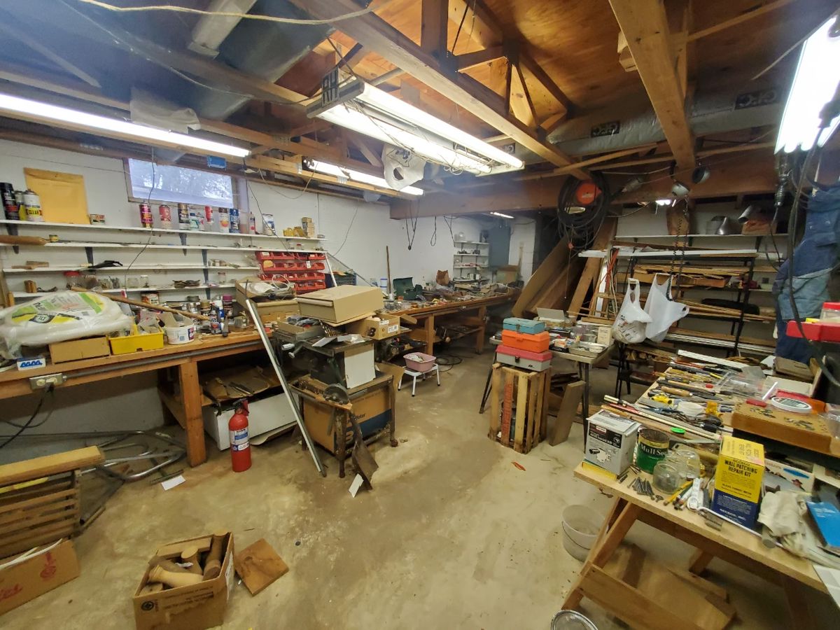 Menomonee Falls Antique War, Furniture,... starts on 11/9/2023