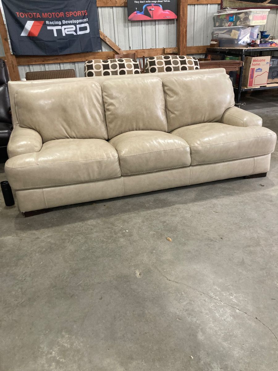 Ponca Hill Estate Sale1/2 price day starts on 10/27/2023