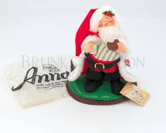 ANNALEE SOCIETY LOGO KID, DRESS UP USA 1994 7.5" KID DRESSING UP...