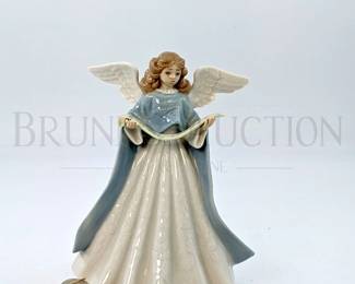 (3) LLADRO FIGURINES HANDMADE IN SPAIN (1) LLADRO ANGEL, 7.25" T (...