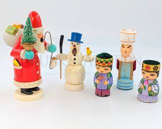 SANTA INCENSE BURNER / (4) WOOD CARVED FIGURINES (1) WOODEN S...