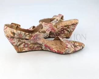 * NEW * - ICON LEATHER WEDGES FLORAL MOTIF - "CRYSTAL 488" SI...