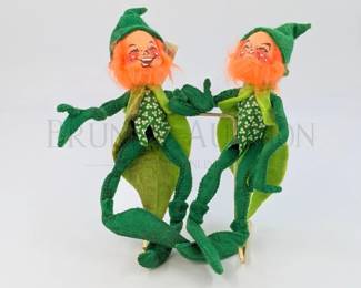 (X2) VINTAGE ANNALEE LEPRECHAUNS, GREEN/WHITE U.S...