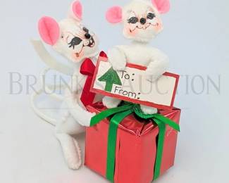 ANNALEE MOBILITEE MICE, PRESENT USA 2017 5"