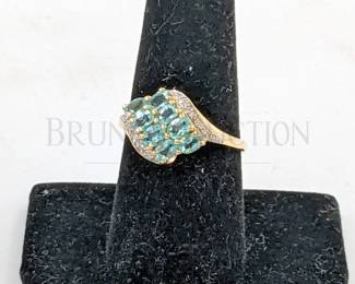 3.10 GRAMS TW 14K GOLD RING W/ BLUE STONES SIZE 9