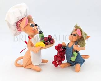 (X2) ANNALEE MOBILITEE MICE, GRAPES USA 2016 (1) CHEF MOUSE...