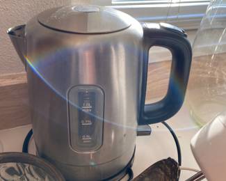 Amazon Basics Electric Kettle