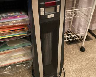 DeLonghi Safe Heat Tower Heater