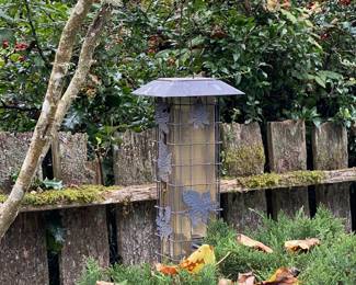 Leaf Themed Bird Feeder