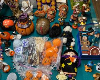 Assortment of Halloween,Thanksgiving, and Easter Decor

