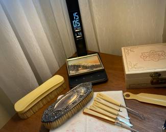 OttLite Executive Desk Lamp with Charging Port