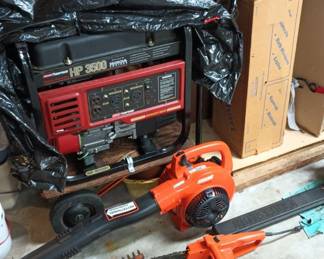 Coleman Powermate Electric Generator with Honda Engine  - HP 3500