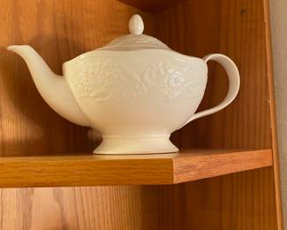 Mikasa Country Villa White Bone China Teapot