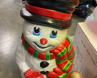 Blow Mold Frosty the Snowman