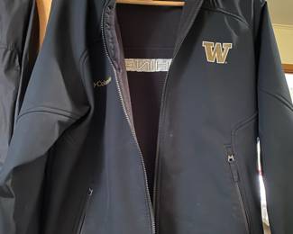 Columbia Washington Huskies Black Jacket - Size Small