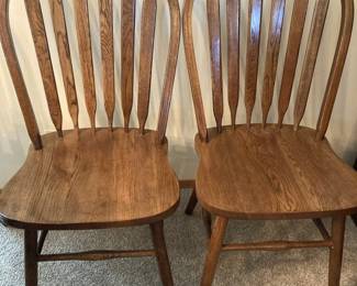 Oak Amish Dining Room Table with 8 Chairs