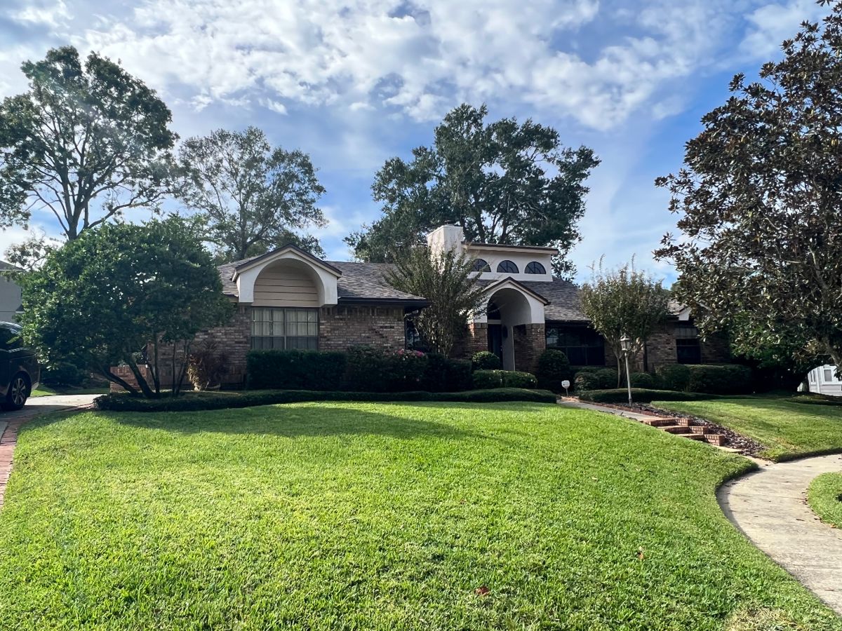 FABULOUS ALTAMONTE SPRINGS ESTATE SALE starts on 10/26/2023