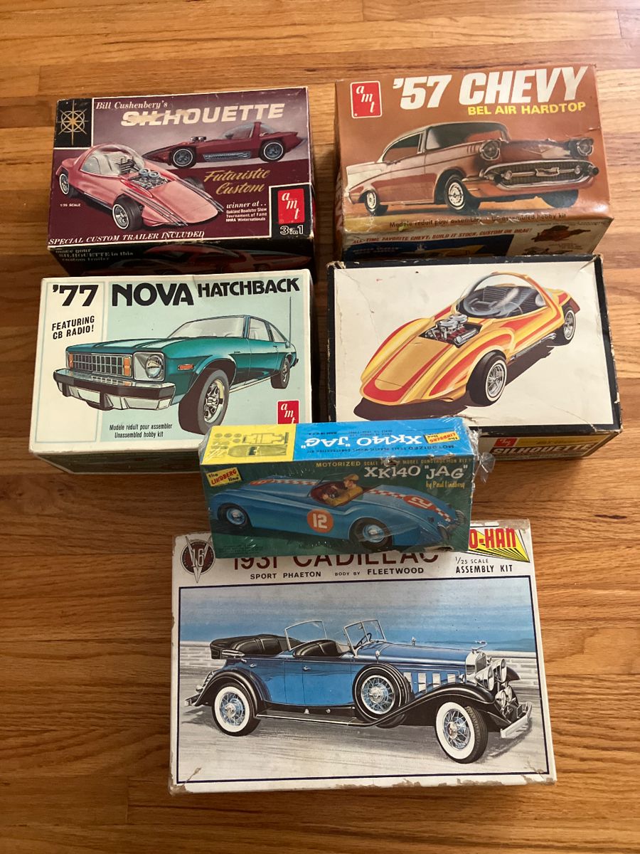 BURBANK COLLECTIBLES TOYS, AD SIGNS, SPORTS,... starts on 11/2/2023