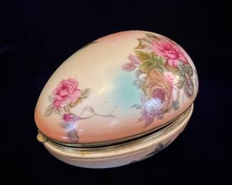 RS covered egg trinket dish