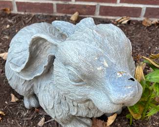 Resin rabbit 