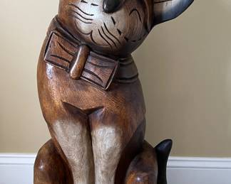 Wood cat statue (wood is split in back)
