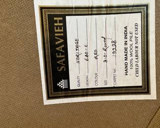 R5 - 8' Round. Safavieh Wool Rug.